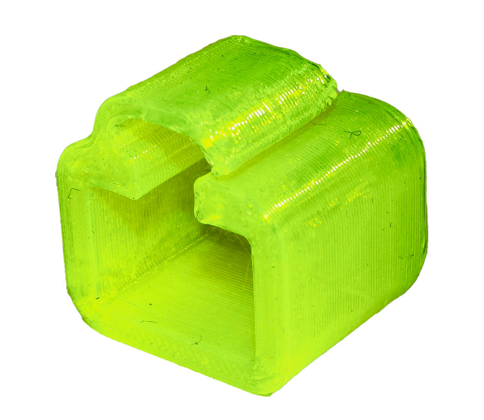 半透明の蛍光イエローがポップな雰囲気を演出！